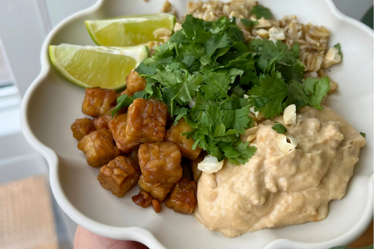 Tempeh i jordnötssås